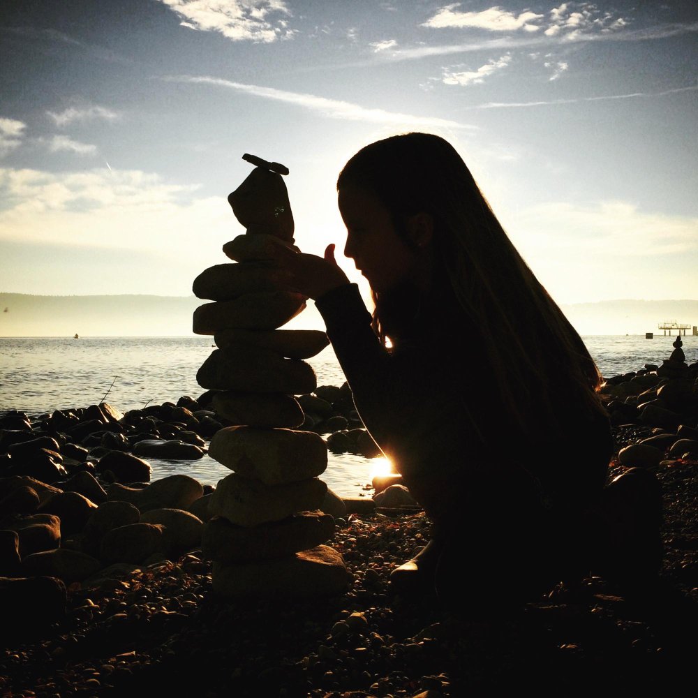 How to Manifest Emotional Healing: Release the Past and Reconnect With Yourself